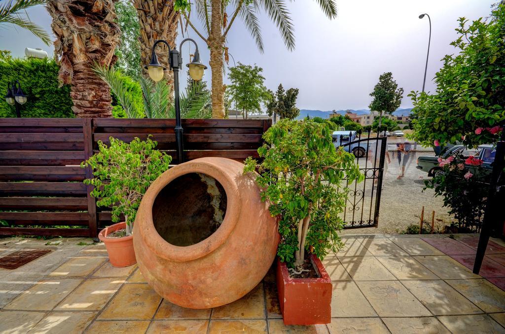 Polis Renos Apartments المظهر الخارجي الصورة